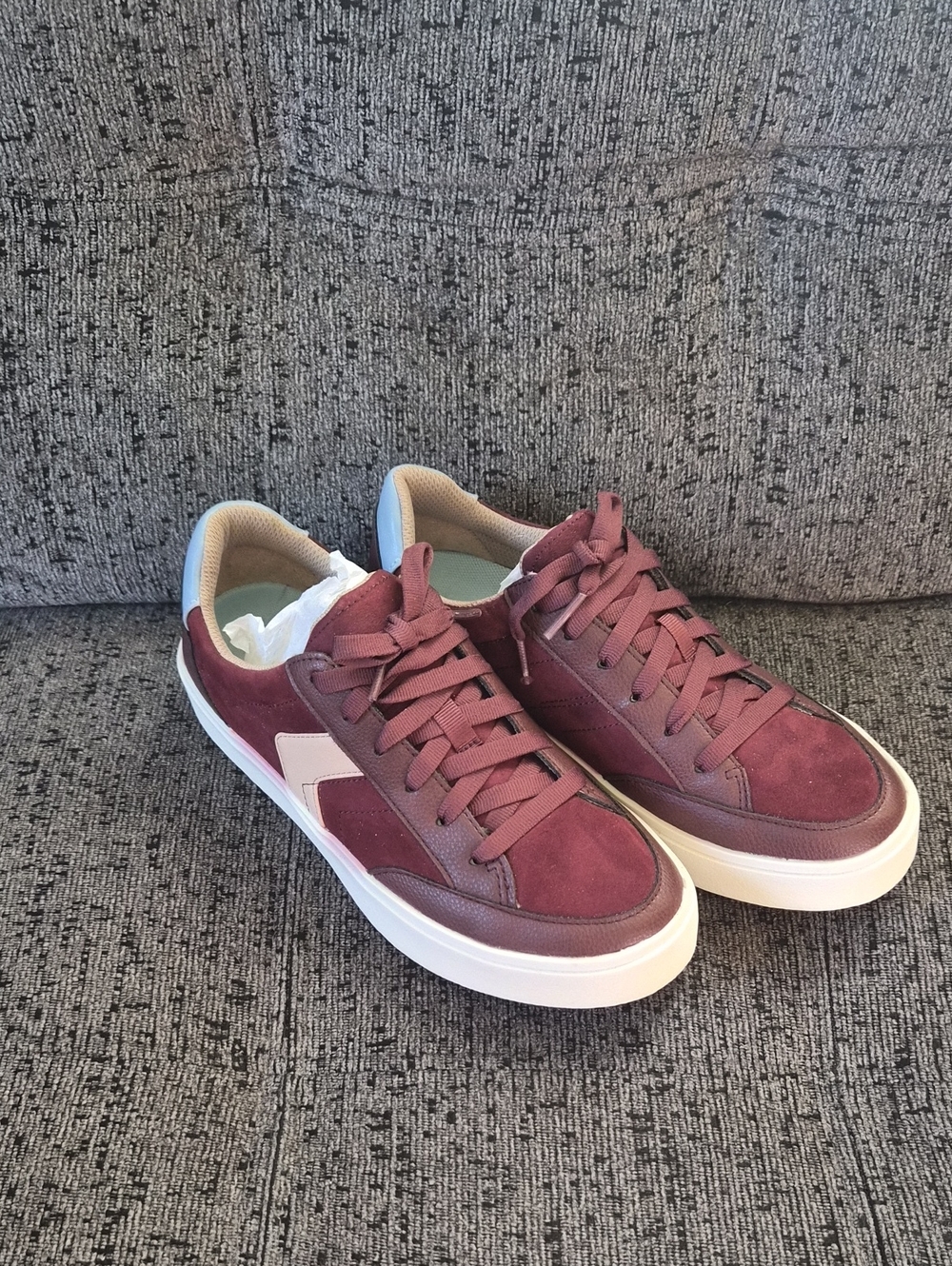 Women's Casual Suede Sneakers in Burgundy